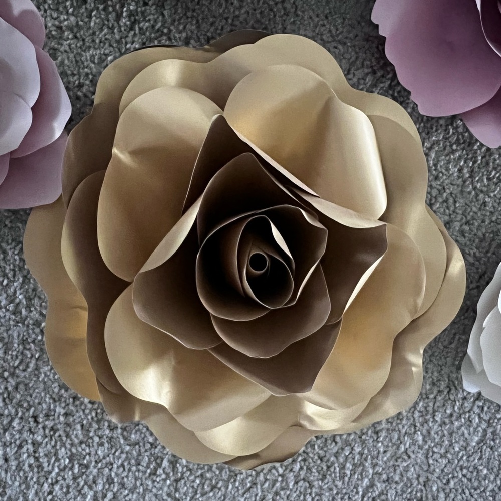 Handcrafted Paper Flower - Picture 7 of 7